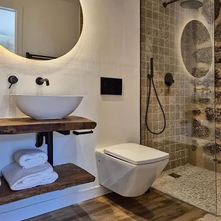 Yourhouse O Canton Villa Muinos (Ourense)